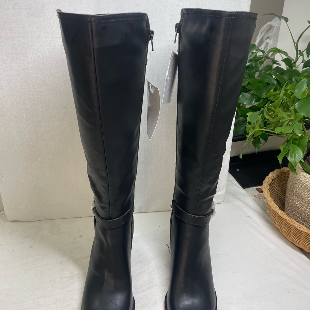 Soul Naturalizer
Uptown Knee High Boots Black 7.5 M wide calf - Picture 4 of 10